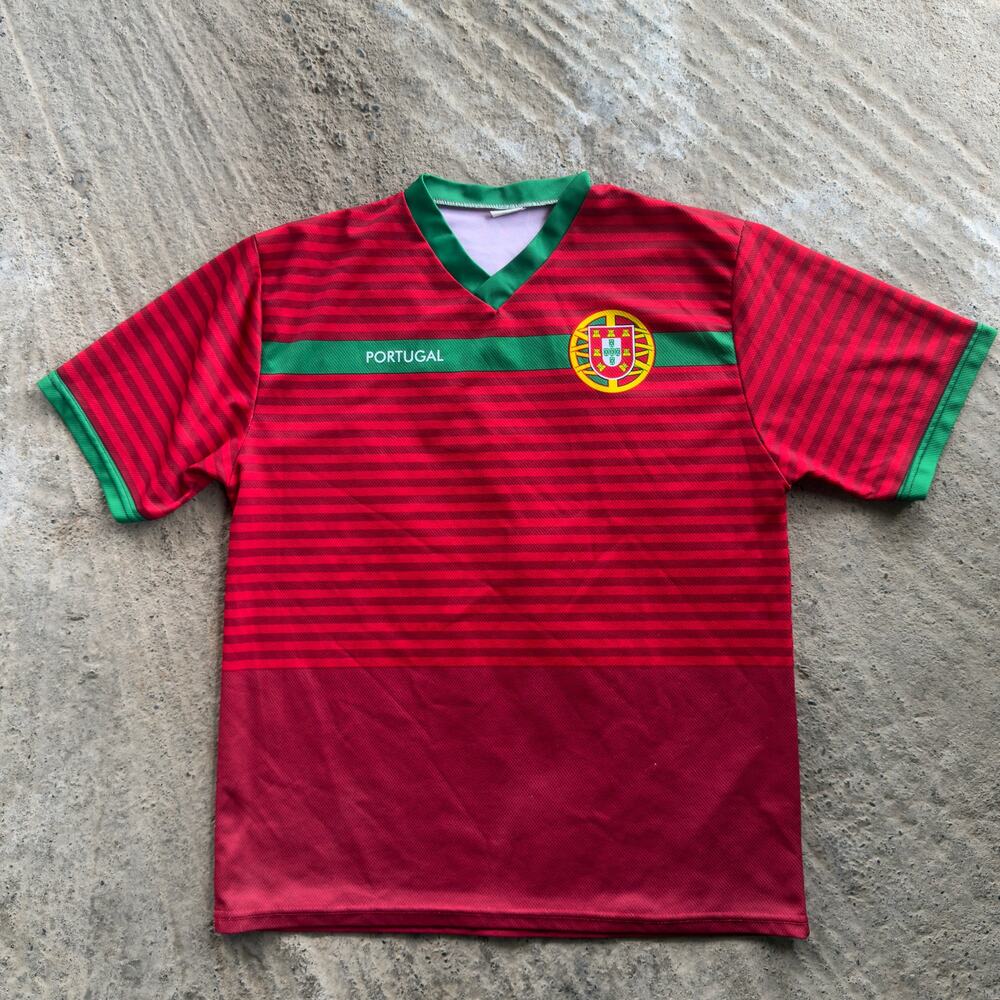 VINTAGE PORTUGAL FOOTBALL JERSEY LATE 2000S MENS LARGE SOCCER WORLD CUP